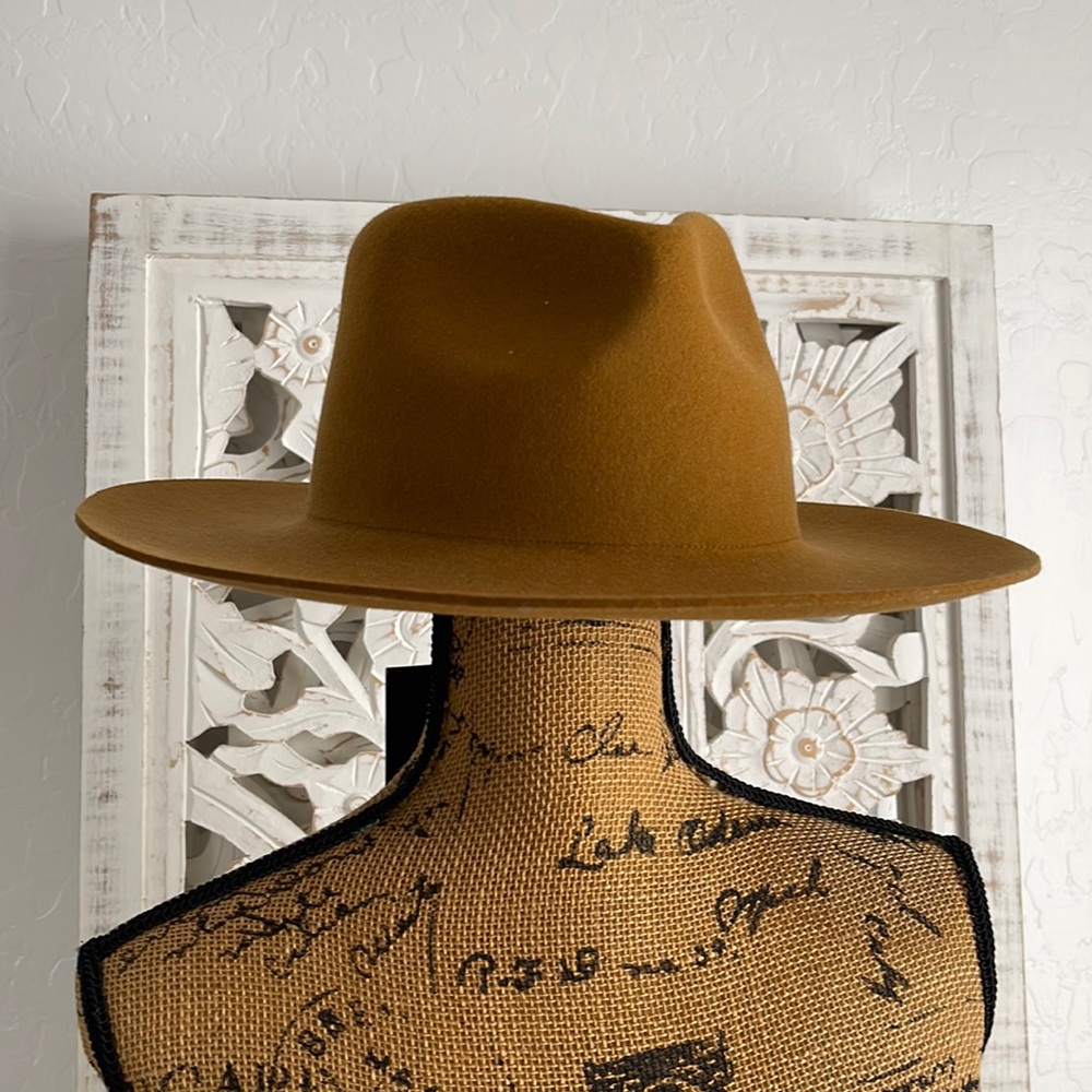 Brand new Gigi Pip hat